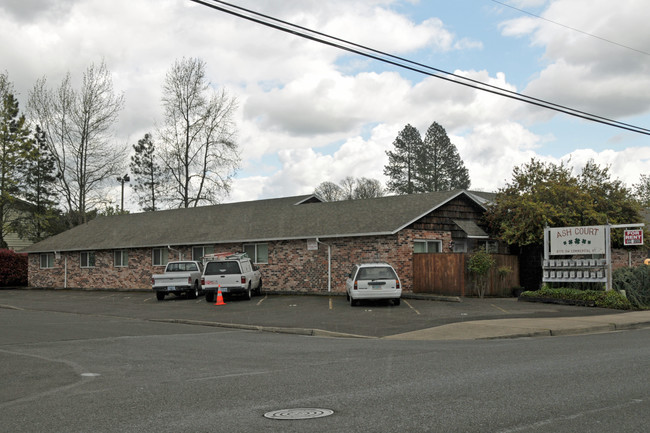 Ash Court in Tigard, OR - Building Photo - Building Photo