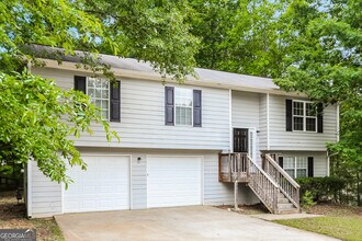 7220 Woodcreek Way in Douglasville, GA - Building Photo - Building Photo