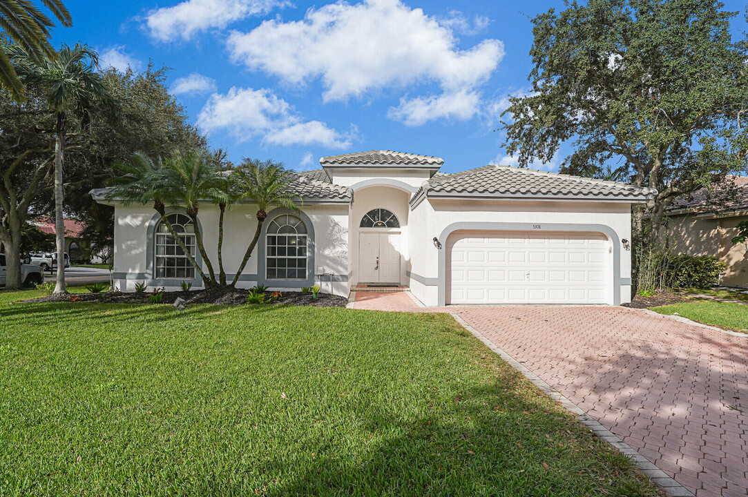 5308 NW 57th Terrace in Coral Springs, FL - Building Photo