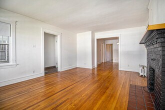 318 W Marion St, Unit 1st Floor in South Bend, IN - Building Photo - Building Photo