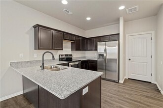 765 Via Drago Ave in Springdale, AR - Building Photo - Building Photo