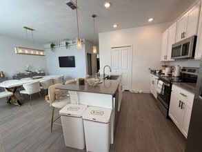 7529 Sunflower Cir in Kissimmee, FL - Building Photo - Building Photo