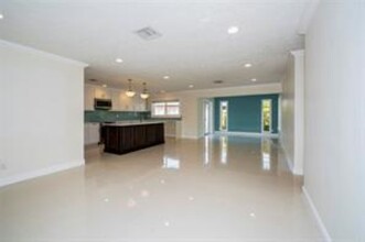 721 NW 29th Ct in Wilton Manors, FL - Foto de edificio - Building Photo