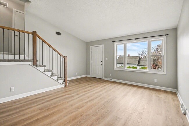 1440 S Hamilton St in Lockport, IL - Building Photo - Building Photo