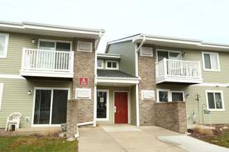 Green Meadows Apartments in Springport, MI - Building Photo - Building Photo