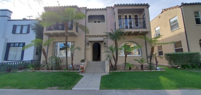 1135 Cardiff Ave, Unit 1137