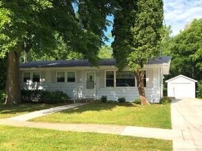 213 N 5th Ave in Walworth, WI - Building Photo - Building Photo