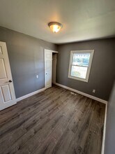 37 Express Ln in Willingboro, NJ - Foto de edificio - Building Photo