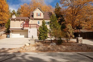 719 Rhine Rd in Lake Arrowhead, CA - Building Photo