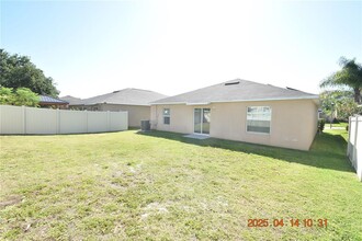 8436 Hunters Fork Loop in Ruskin, FL - Building Photo - Building Photo