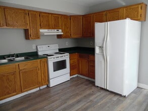 925 Altamont Ct in Versailles, KY - Building Photo - Building Photo