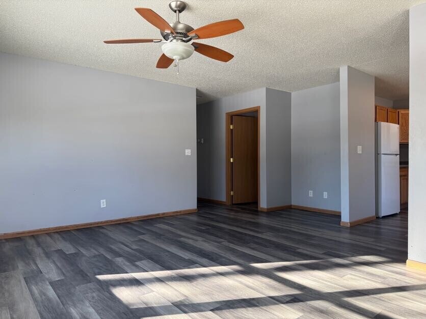 819 5th St S in Moorhead, MN - Building Photo