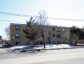 829 Wilson Ave in Toronto, ON - Building Photo