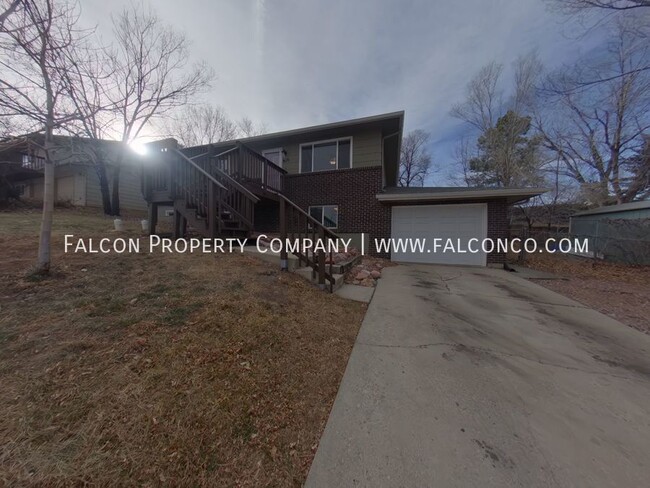 property at 810 Pioneer Ln
