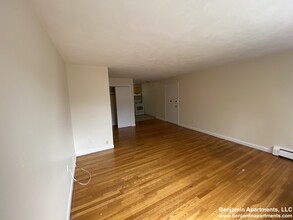 84 Gardner St, Unit 1 in Boston, MA - Building Photo - Building Photo