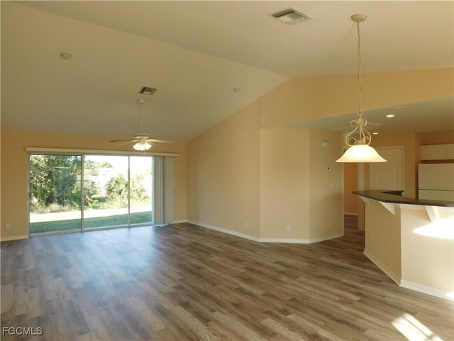 1826 NE 18th Ave in Cape Coral, FL - Building Photo - Building Photo
