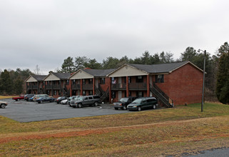 Cedar Ridge Apartments in Winston-Salem, NC - Building Photo - Building Photo