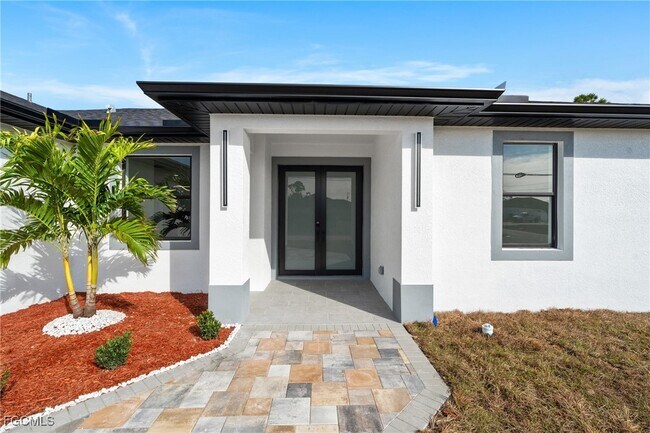 1921 NW 30th St in Cape Coral, FL - Building Photo - Building Photo
