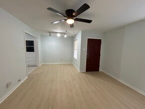 6521 Mobud Dr in Houston, TX - Building Photo - Building Photo