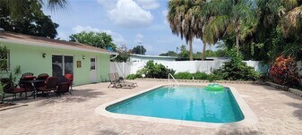 7610 W Henry Ave in Tampa, FL - Building Photo