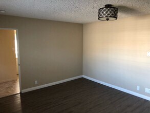 2208 Sunland Ave in Las Vegas, NV - Building Photo - Building Photo