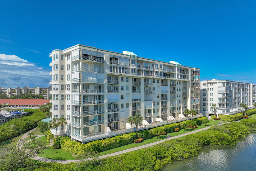 HarbourSide Condos At South Pasadena in South Pasadena, FL - Building Photo