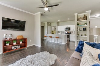 Windsor at Legacy in Plano, TX - Building Photo - Building Photo