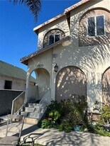 1577 E 51st St in Los Angeles, CA - Building Photo