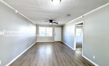 2709 27th Ave N in Texas City, TX - Building Photo - Building Photo