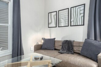 415 6th St NW in Grand Rapids, MI - Building Photo - Building Photo