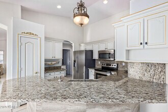 8103 W Tonto Ln in Peoria, AZ - Building Photo - Building Photo