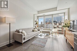 508-508 Wellington St W in Toronto, ON - Building Photo - Building Photo