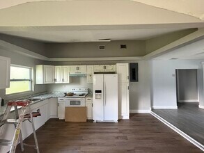 3000 E 20th St in Sanford, FL - Building Photo - Building Photo