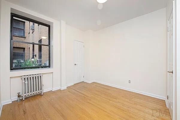 305 W 45th St in New York, NY - Building Photo - Building Photo