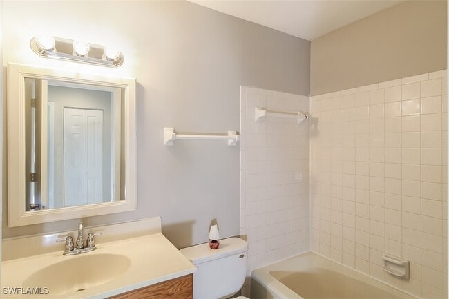 property at 2533 Fairbrook St