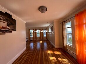 88 Fellsway E, Unit 2 in Malden, MA - Building Photo - Building Photo