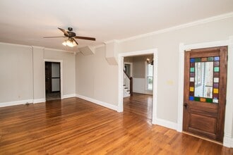 306 College Ave in Valparaiso, IN - Building Photo - Building Photo