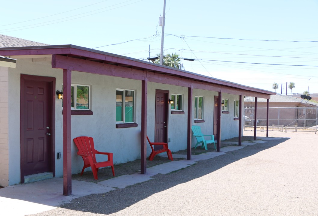 2231 E Taylor St in Phoenix, AZ - Foto de edificio