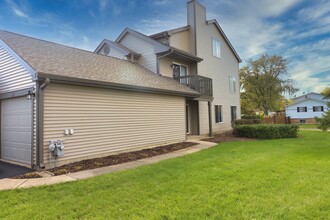 364 Grissom Ct in Hoffman Estates, IL - Building Photo - Building Photo