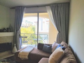13075 Pacific Promenade, Unit 301 in Los Angeles, CA - Foto de edificio - Building Photo