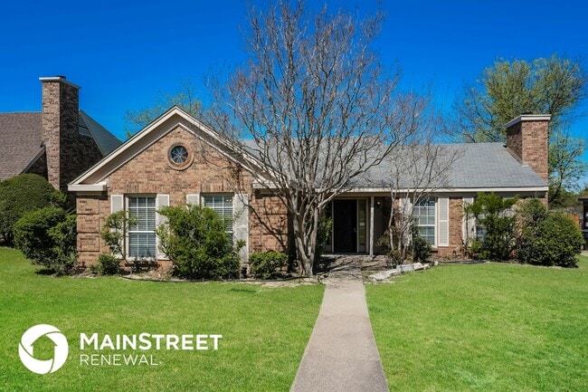 property at 909 Eagle Dr