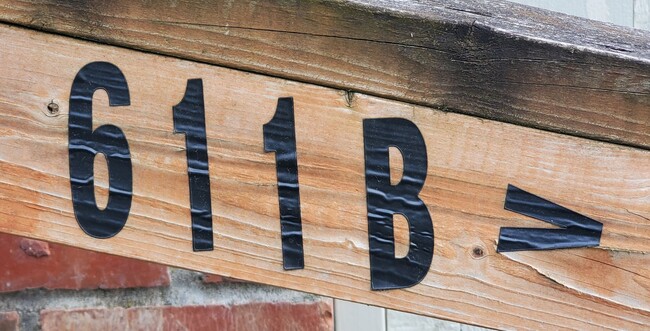 611 Cedar Ave S in Renton, WA - Building Photo - Building Photo