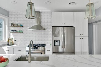 19 Plymouth St in Cambridge, MA - Building Photo - Building Photo