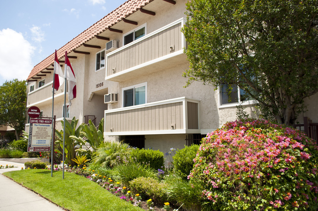 The Promenade in Van Nuys, CA - Building Photo