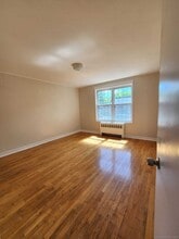 275 Texas Ave in Bridgeport, CT - Building Photo - Building Photo