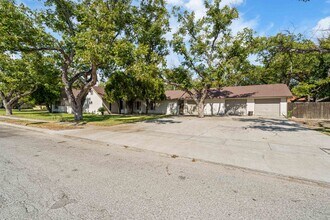 106 Angela Dr in Del Rio, TX - Building Photo - Building Photo