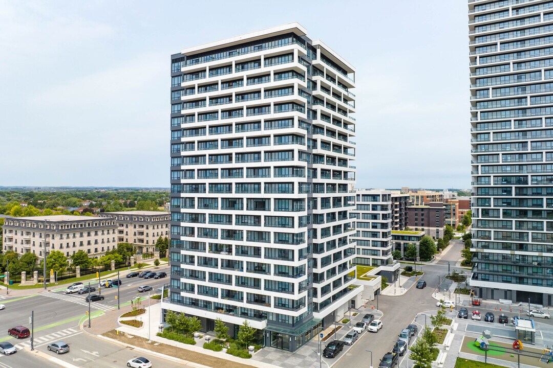 Riverview in Markham, ON - Building Photo