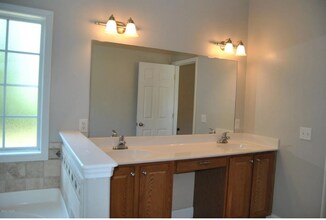 575 Windsong Dr in Macon, GA - Building Photo - Building Photo