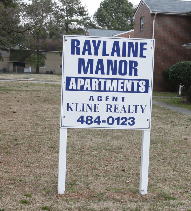 Raylaine Manor Apartments in Portsmouth, VA - Building Photo - Building Photo