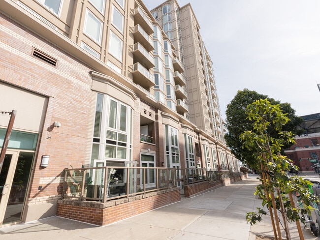 88 King St, Unit 115 in San Francisco, CA - Building Photo - Building Photo